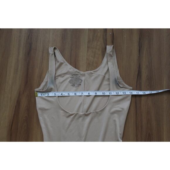 Spanx by Sara Blakely Mid-Thigh Beige Size Large Bodysuit Open Bust - Picture 6 of 9